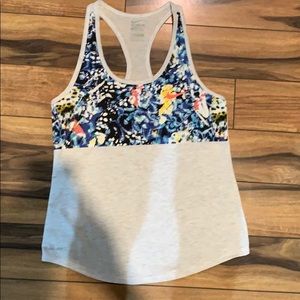 Women’s Nike runners tank